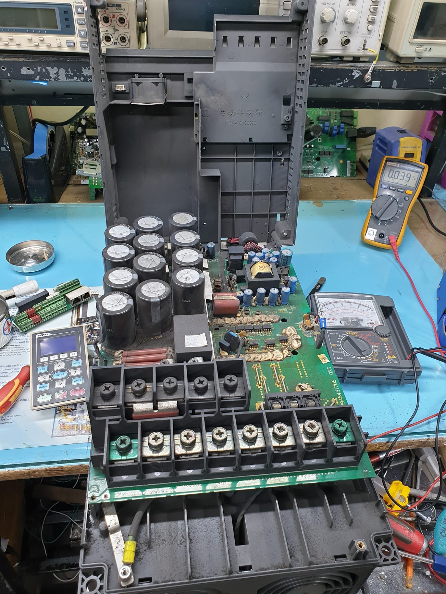 Sửa Biến Tần Danfoss Uy Tín – Dịch Vụ Chuyên Nghiệp Với Kinh Nghiệm Hơn 10 Năm
